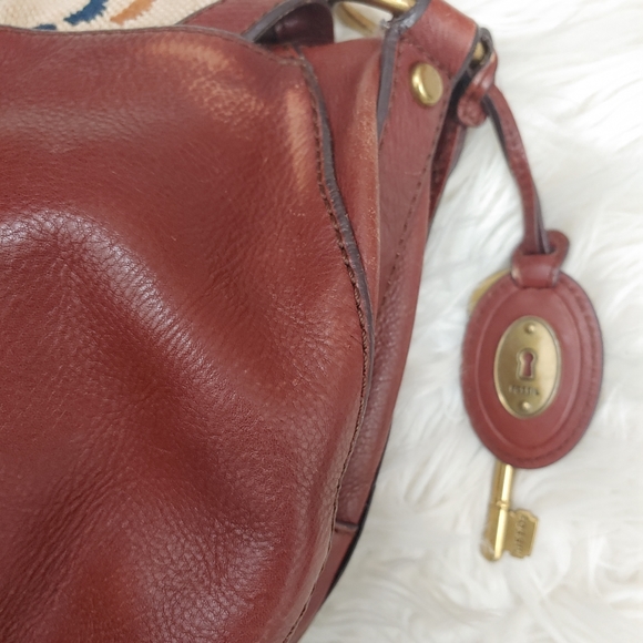 SOLD❗Fossil Vintage Reissue Embroidered Crossbody - Picture 6 of 7